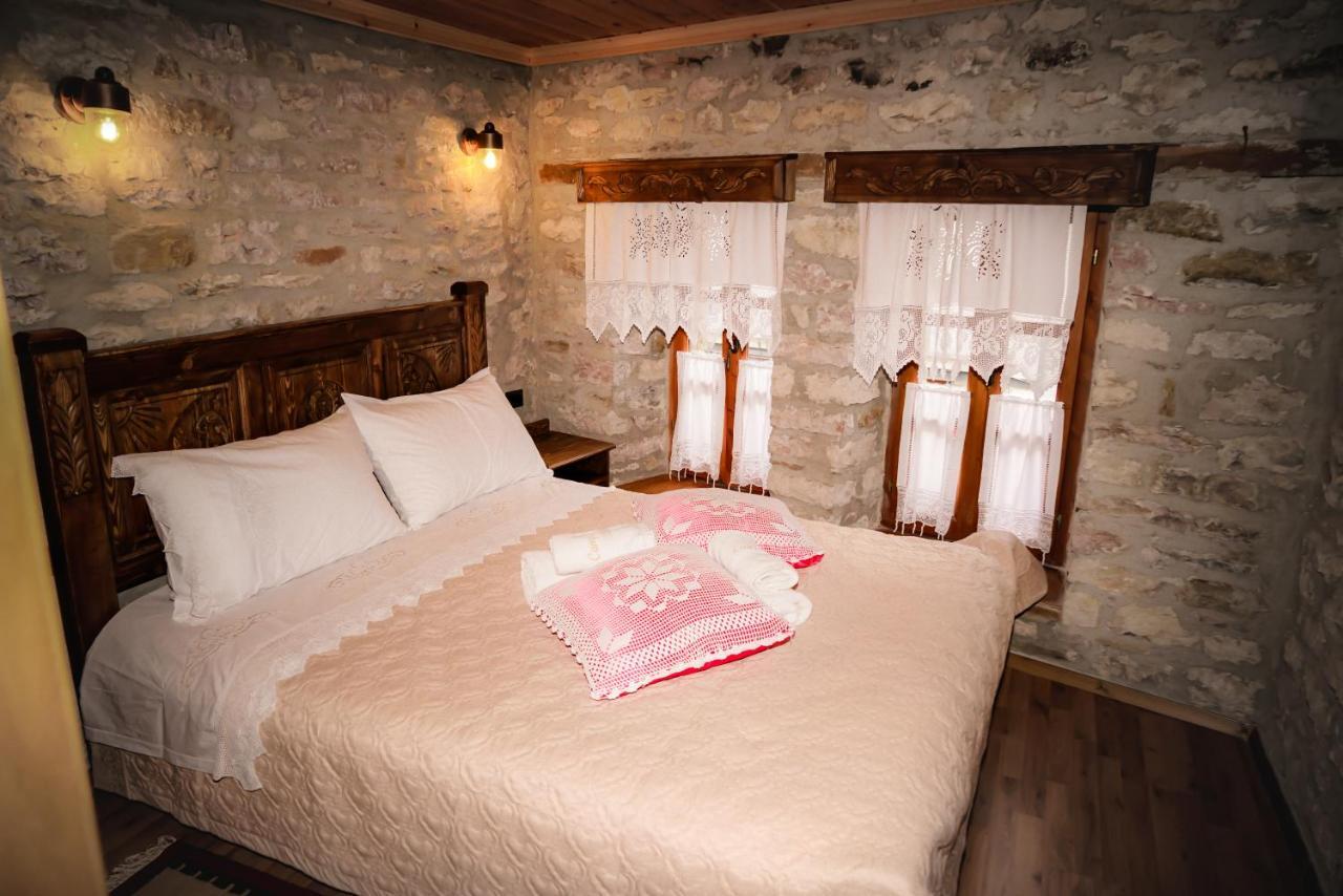 Medieval Rooms Gjirokastra Kültér fotó